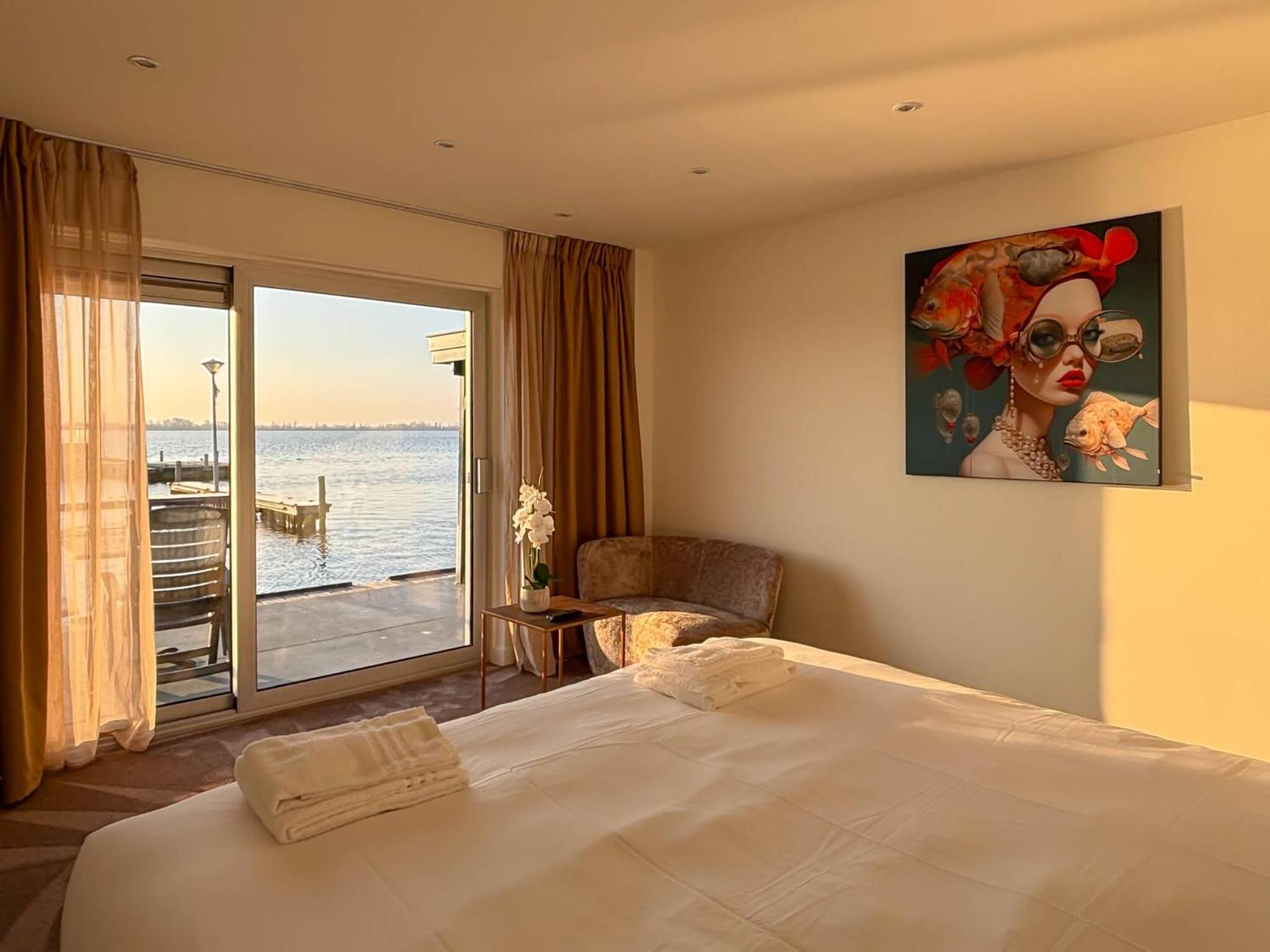 Visserslust Rooms, Apartments And Houseboats Винкевен Экстерьер фото
